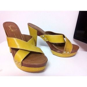 Franco Sarto Artist Collection 7.5 Wedges