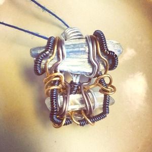 Multi stone pendant