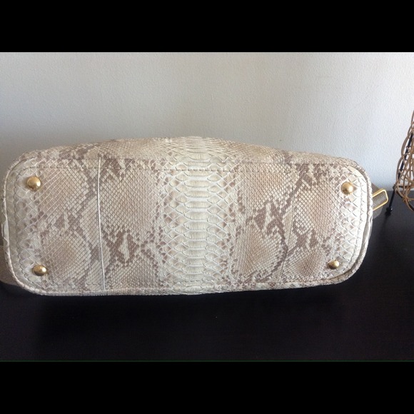 Sold eBay 👛👛 authentic  Prada python cross body - Picture 3 of 4