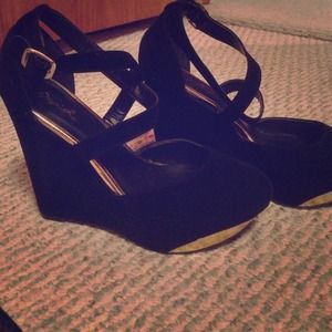 Qupid Gold and Black Wedges-Never Worn