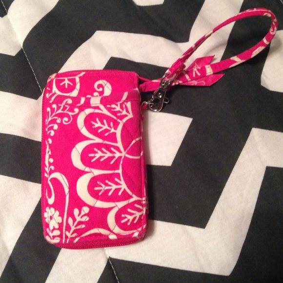 Vera Twirly Birds Pink (breast cancer pattern) - Picture 1 of 2