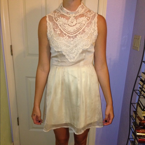 Off White Nasty Gal Dress