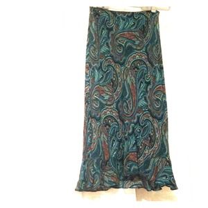 ✨Midi Floral & Paisley Skirt✨