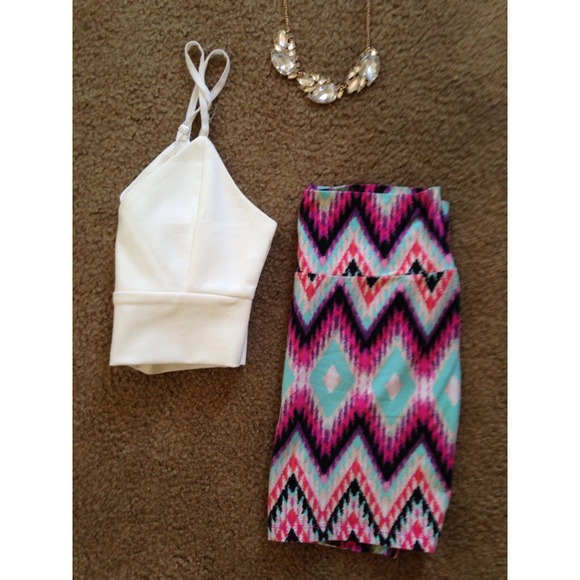 🚫SOLD on VINTED🚫Tribal skirt.💕