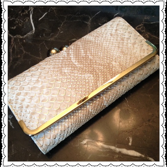 Nude/gold snake print wallet!