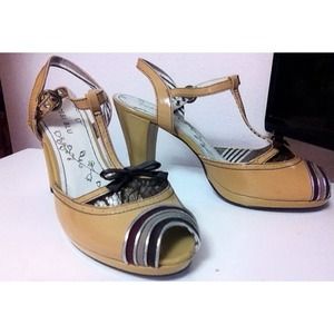 Vintage/Boho 7.5 Bobbi Blu Heels
