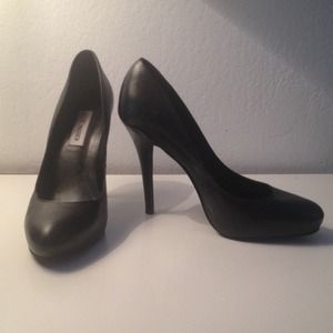 Black Steve Madden Pumps - NWOT