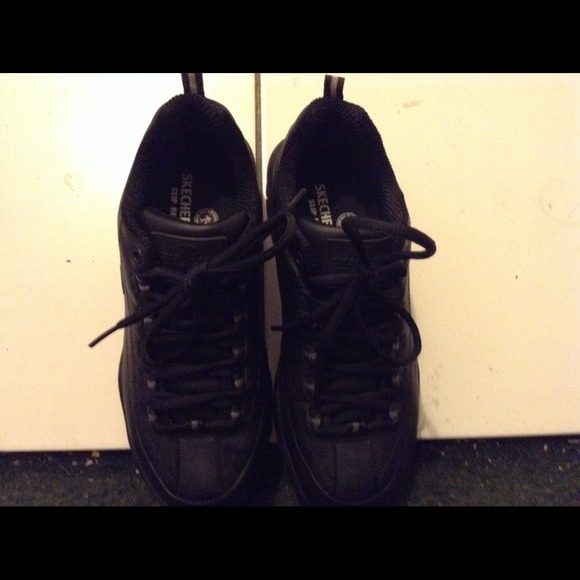 Brand with box sketchers slip resistant shoes