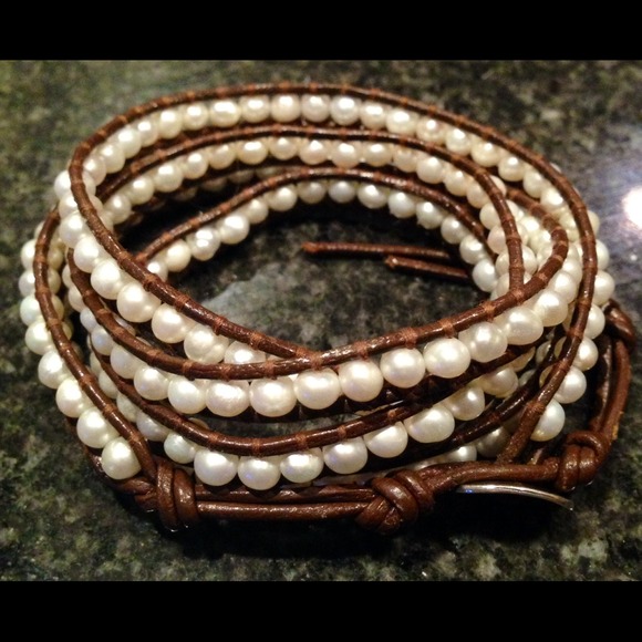 Chan Luu White Pearl Wrap Bracelet/Brown Leather