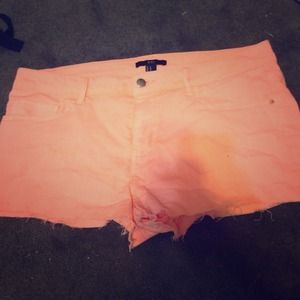 pink shorts