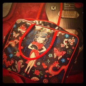 ✈️CUTE Fluff Brand Travel Bag, Duel Zippers & more