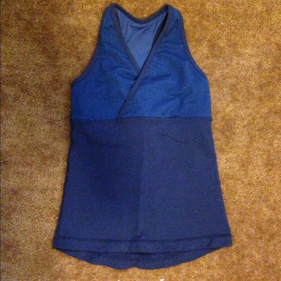 Lululemon TOP