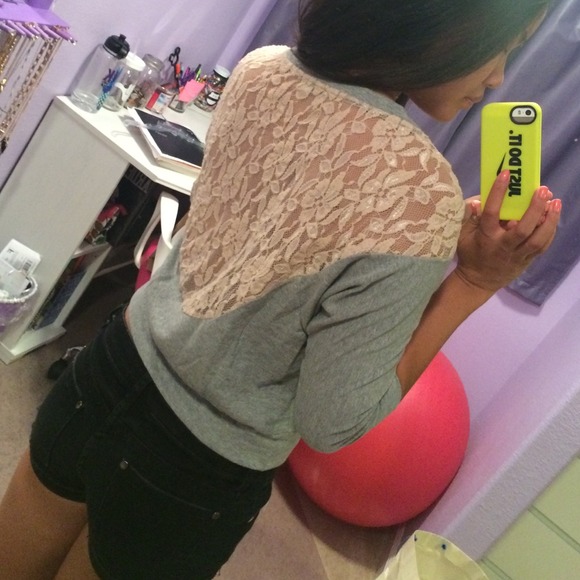 Top - Picture 3 of 3