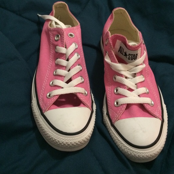 Pink converse