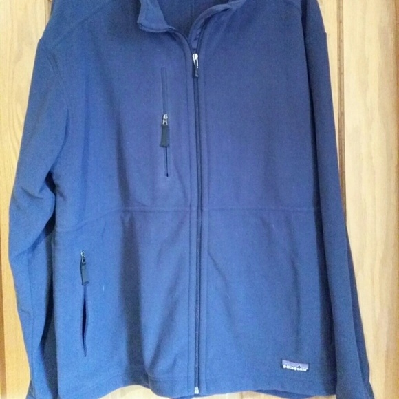 Navy Patagonia jacket -NWOT - Picture 2 of 3
