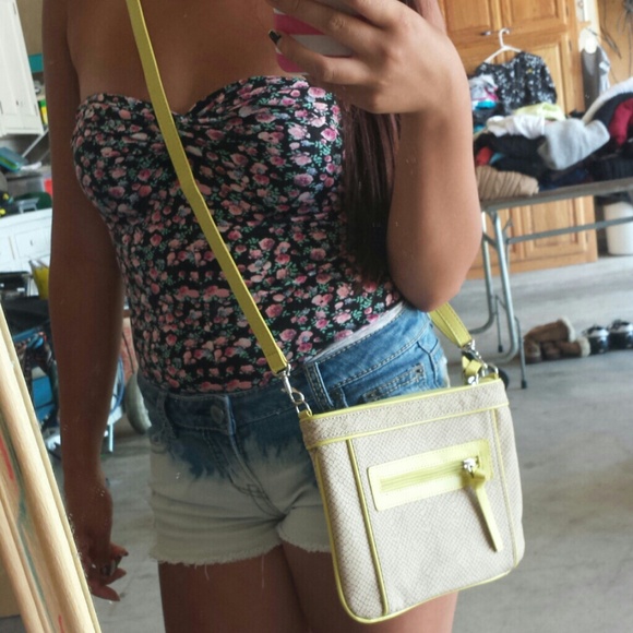 Body cross over purse - Picture 1 of 1