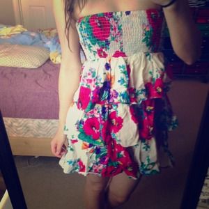 Strapless dress