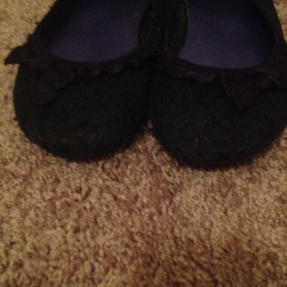 Buckle flats