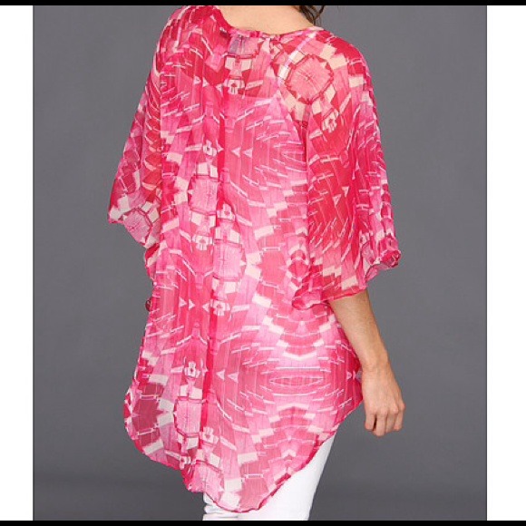 🎉HOST PICK🎉💕Hot Pink Steve Madden Top💕 - Picture 3 of 4