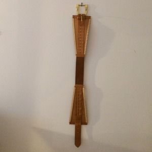Leather fitted waist belt