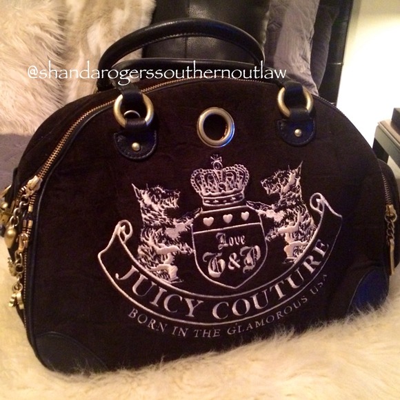 Juicy Couture Handbags - Sale🎉 Authentic juicy couture dog bag