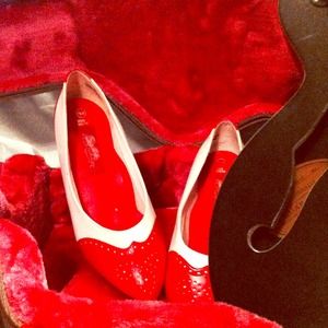 💄Red and White Saddle Shoe Pumps w/1" heel💋