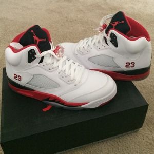 Retro 5 fire red Jordan's