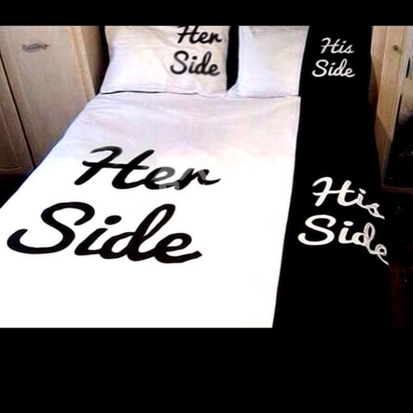 🚫SOLD🚫Her Side His Side Duvet Set.