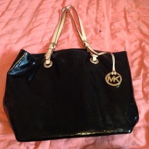 Michael kors patent leather black bag