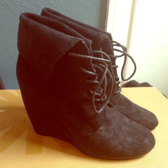 Black wedges👠