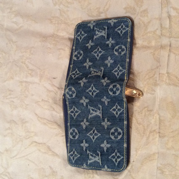 Small Denim Zippy Louis Vuitton Wallet