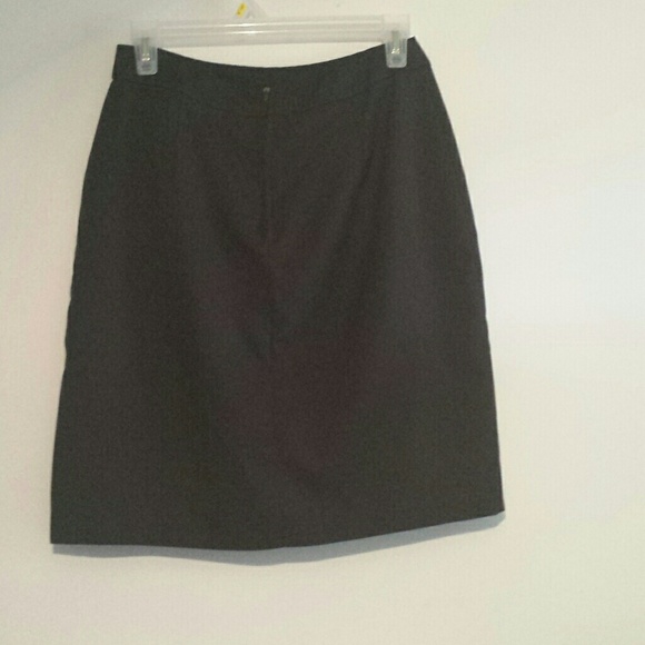 Black skirt