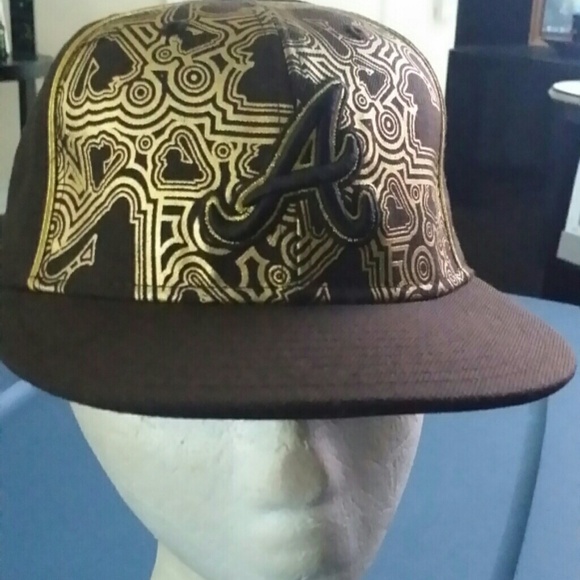 Hat - Picture 1 of 3
