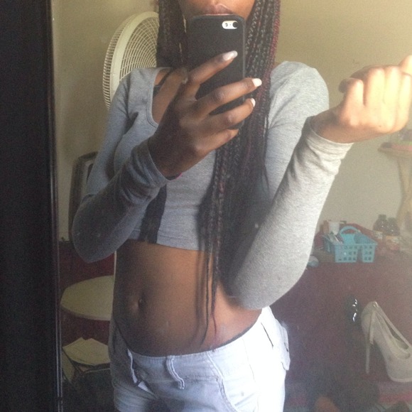 Crop top - Picture 3 of 4