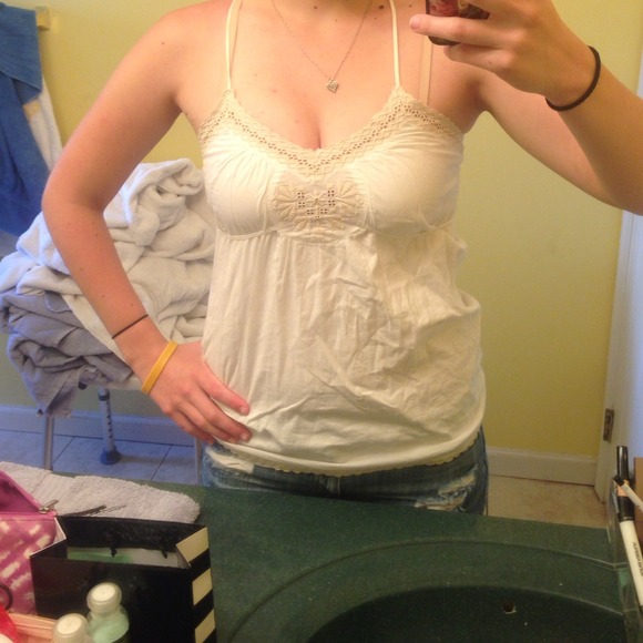 White and ivory tank - Picture 1 of 3