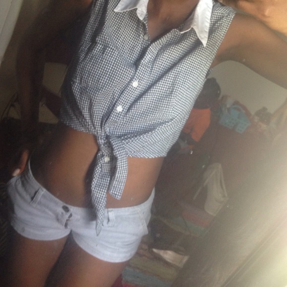 Crop top - Picture 3 of 3