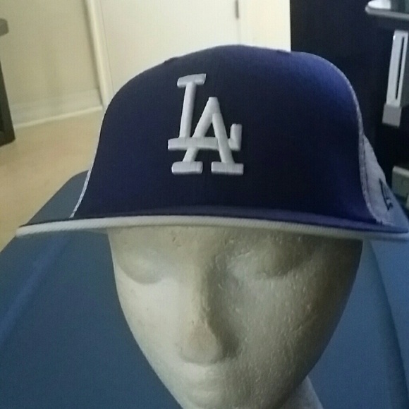 Hat - Picture 2 of 3