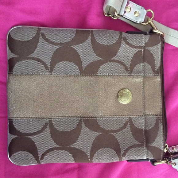 NWOT Brown and gold coach cross body bag!