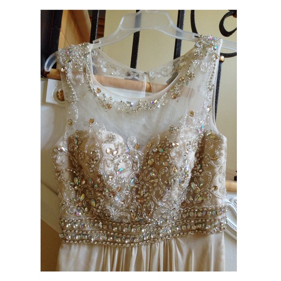 Dresses & Skirts - Sleeveless Beaded Gown