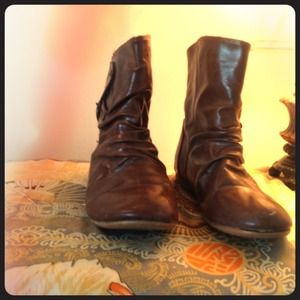 Blowfish buckle low leather boots