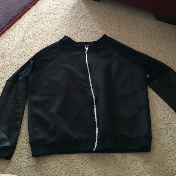 Bomber jacket w faux leather and mesh sleeves sz s