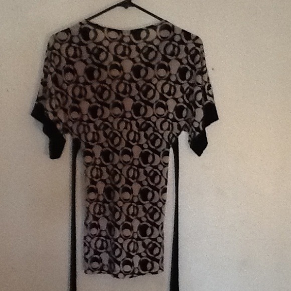 Fendency Top - Picture 4 of 4