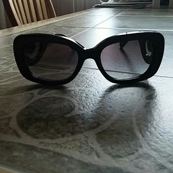 Prada baroque square frames🎉🎊🎉🎊🎉 on hold