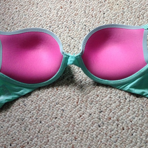 Victoria's Secret bra :) - Picture 3 of 4