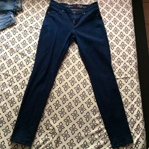 Cookie Johnson jegging