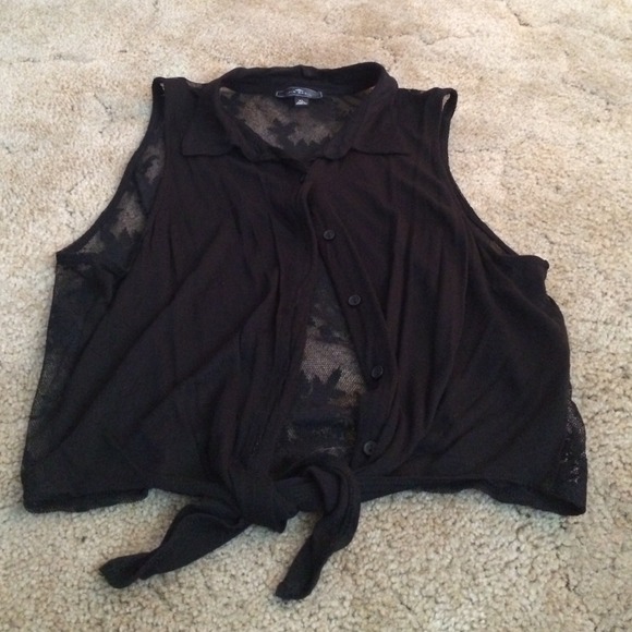 a nice black shirt perfect for the summer time