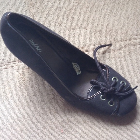 8 1/2 mossimo shoe