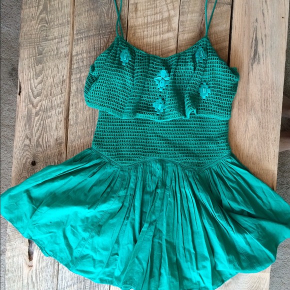 🚫SOLD Emerald crochet free people mini dress