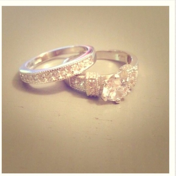 Today only- engagement ring wedding band set