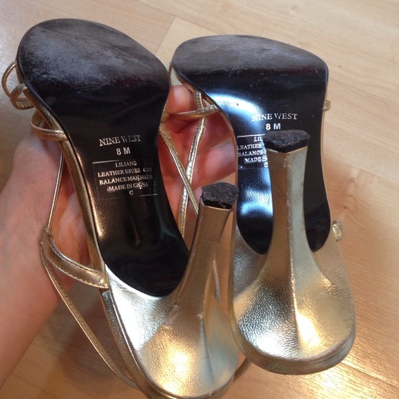 Beautiful Strappy Sandals - Picture 2 of 2